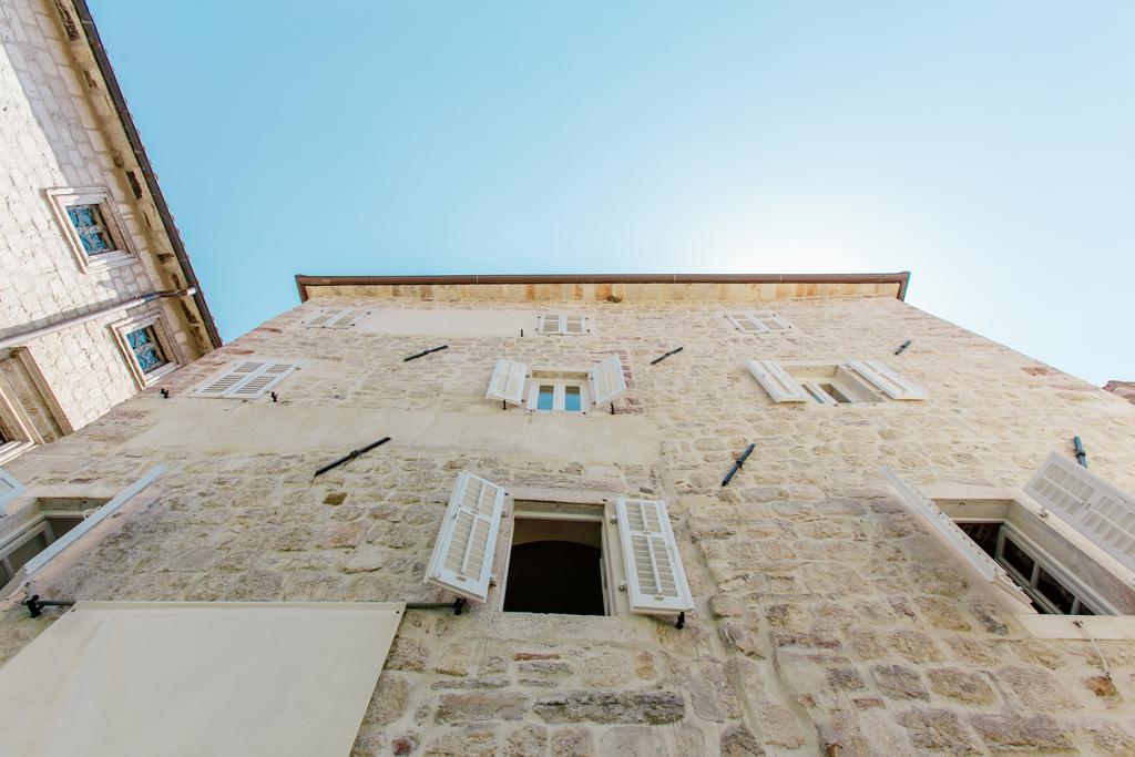 Old Town Museum Square Apartment Kotor Dış mekan fotoğraf